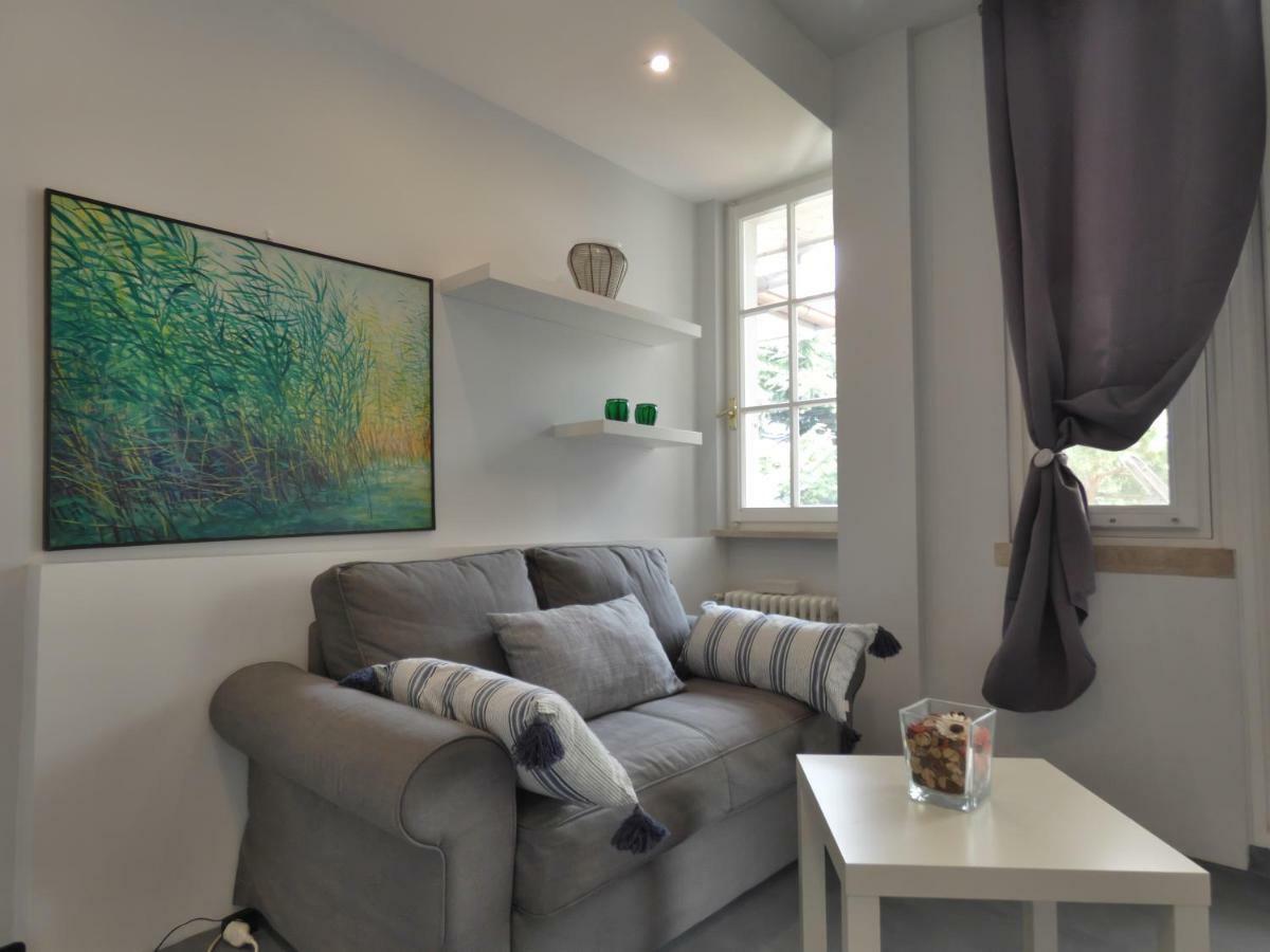 Penthouse Sirmione Close The Lake Екстериор снимка